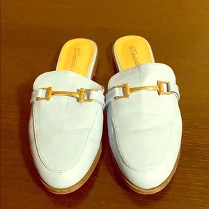 Breckelle’s Size 7.5 Blue Mule